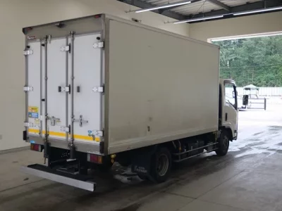 Isuzu ELF