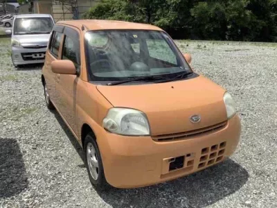 Daihatsu Esse