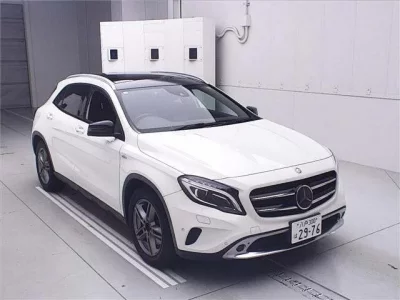 Mercedes-Benz GLA CLASS