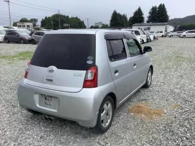 Daihatsu Esse