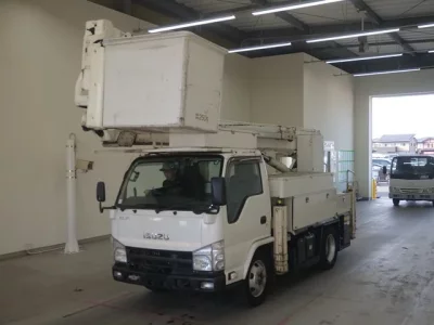 Isuzu ELF
