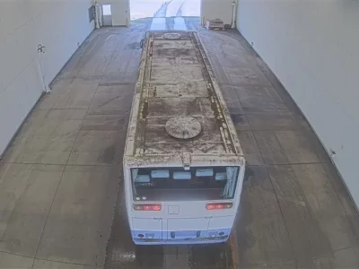 Isuzu BUS