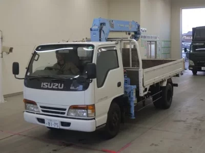 Isuzu ELF