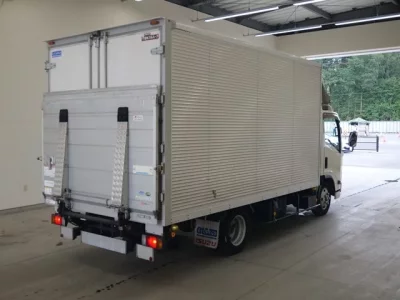 Isuzu ELF