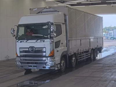 Hino TRUCK