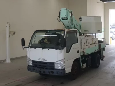 Isuzu ELF