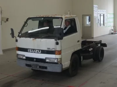 Isuzu ELF