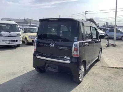 Daihatsu TANTO EXE