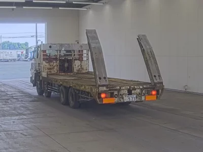 Hino TRUCK