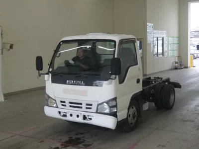 Isuzu ELF