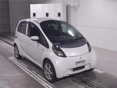 Mitsubishi I
