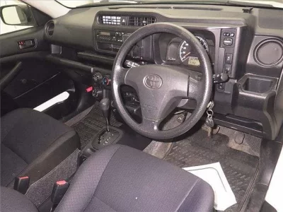 Toyota SUCCEED