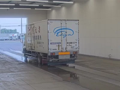 Isuzu TRUCK