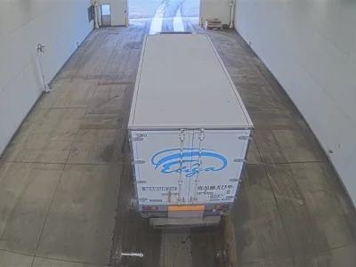 Isuzu TRUCK