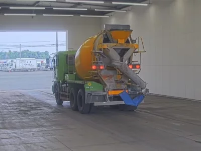 Hino TRUCK