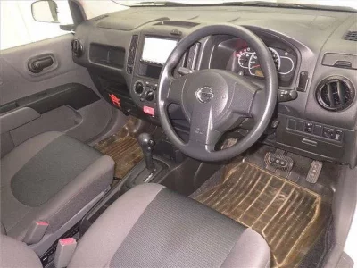 Nissan AD