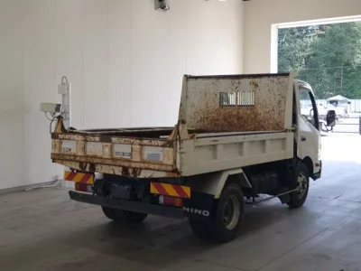 Hino DUTRO