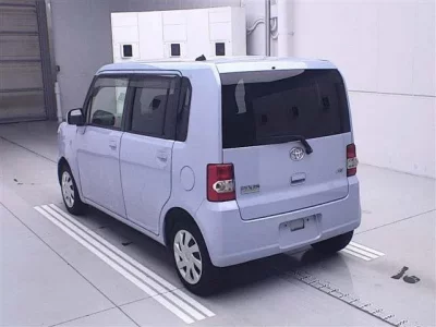 Toyota PIXIS SPACE