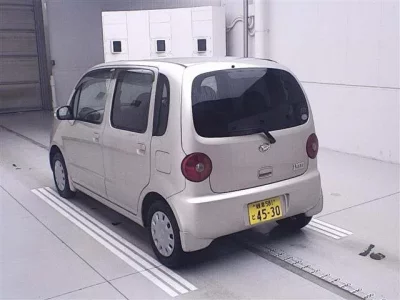 Daihatsu MOVE LATTE