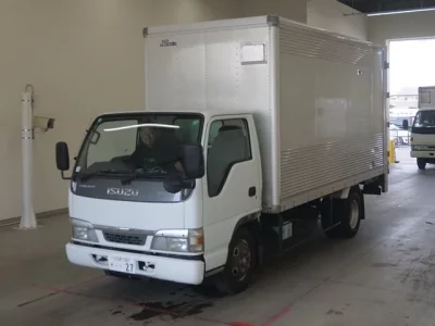 Isuzu ELF