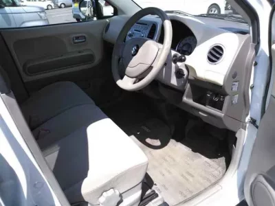 Suzuki MRWAGON