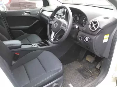 Mercedes-Benz B CLASS
