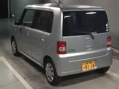 Toyota PIXIS SPACE