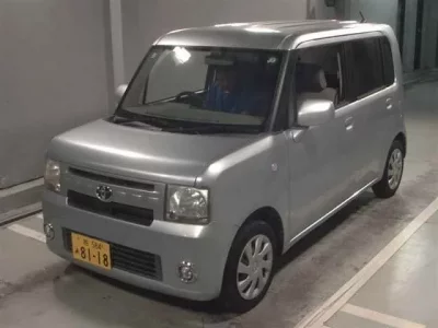 Toyota PIXIS SPACE
