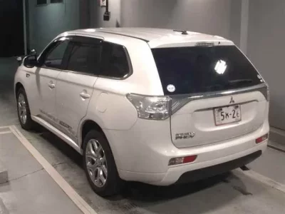 Mitsubishi OUTLANDER PHEV