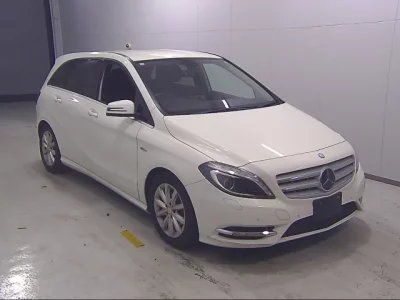 Mercedes-Benz B CLASS