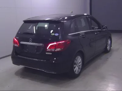 Mercedes-Benz B CLASS