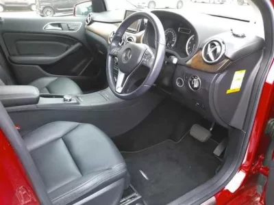 Mercedes-Benz B CLASS