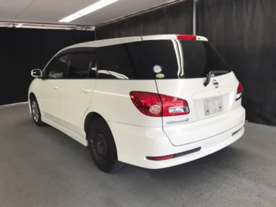 Nissan WINGROAD
