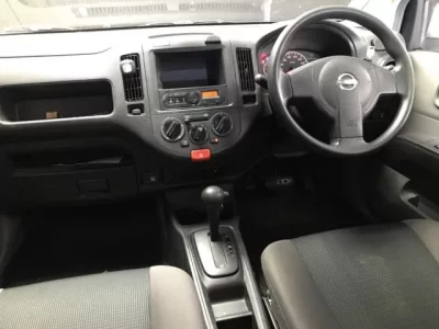 Nissan AD