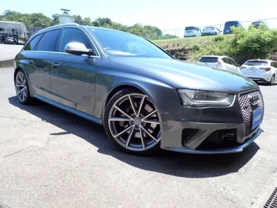 Audi RS4