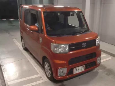 Toyota PIXIS MEGA