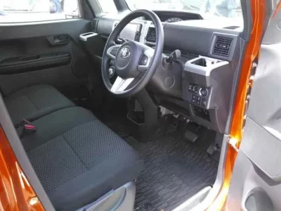 Toyota PIXIS MEGA
