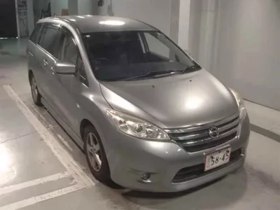 Nissan LAFESTA