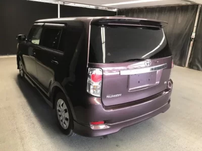 Toyota COROLLA RUMION