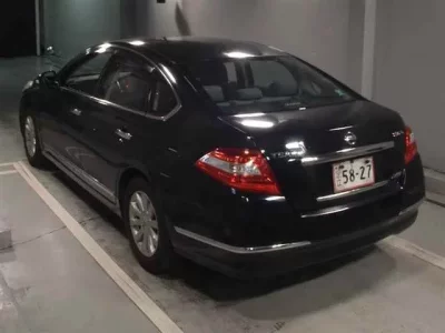Nissan TEANA
