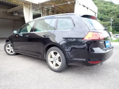 Volkswagen GOLF VARIANT