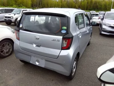 Daihatsu MIRA E S