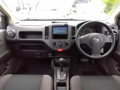 Nissan AD