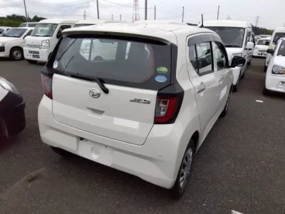 Daihatsu MIRA E S