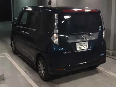 Toyota TANK