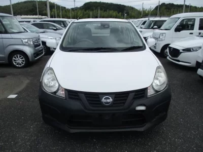 Nissan AD