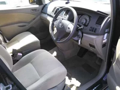Toyota ISIS
