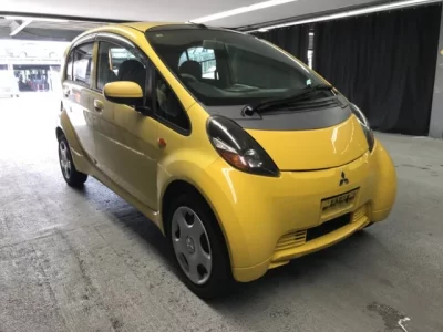 Mitsubishi I