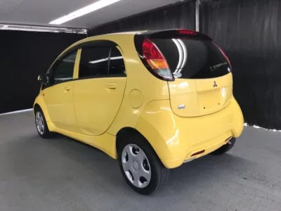 Mitsubishi I