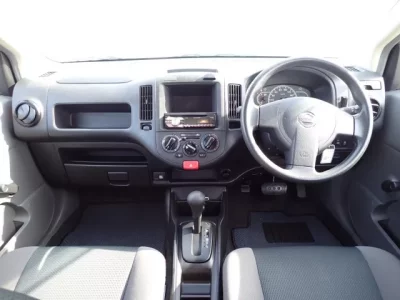 Nissan AD
